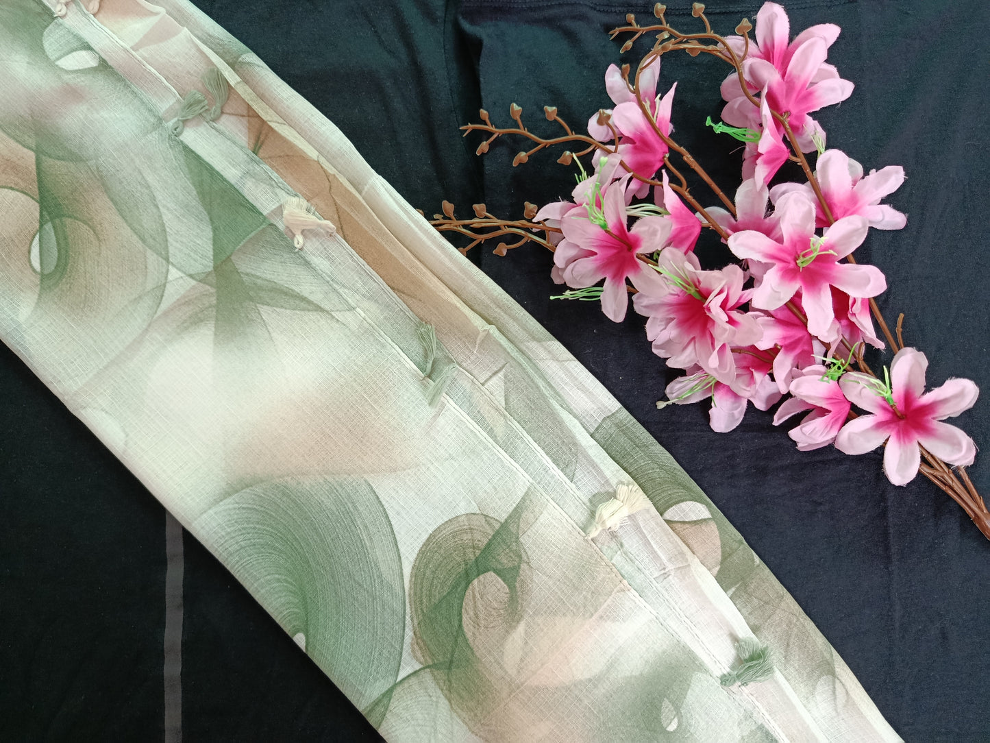 Spiral Pattern Stole with Tassels (Off-white, Skin, Green)