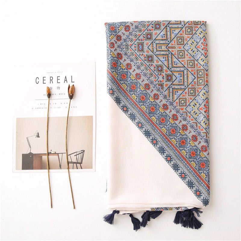 Diamond plaidartsy style off-white stole with tassels